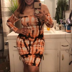 New Fashion nova Dress Size L